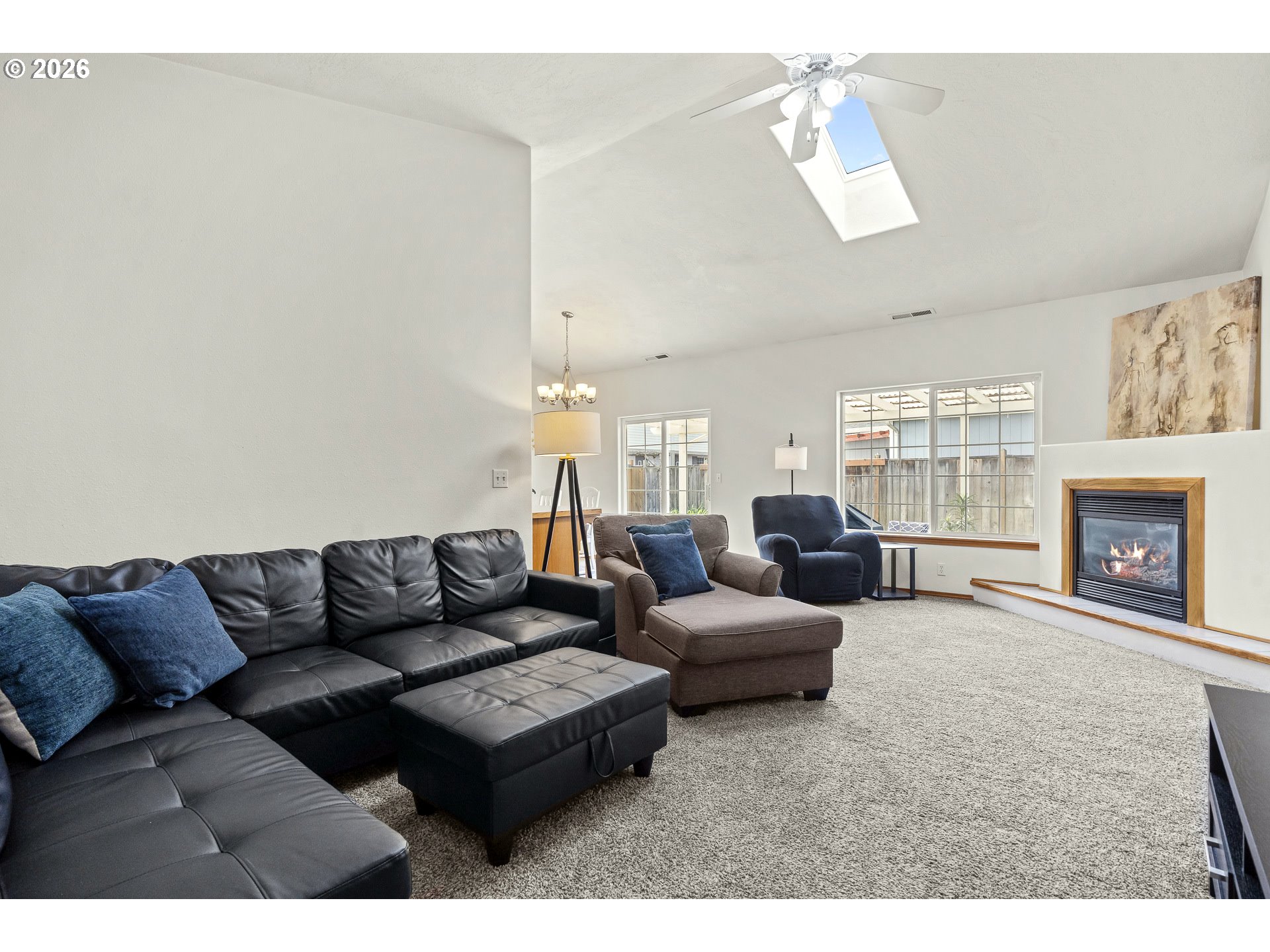 2205 PARKER PL