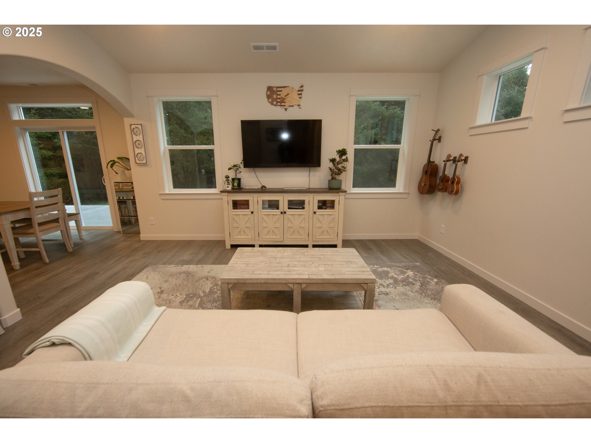 83606 CLEAR LAKE RD