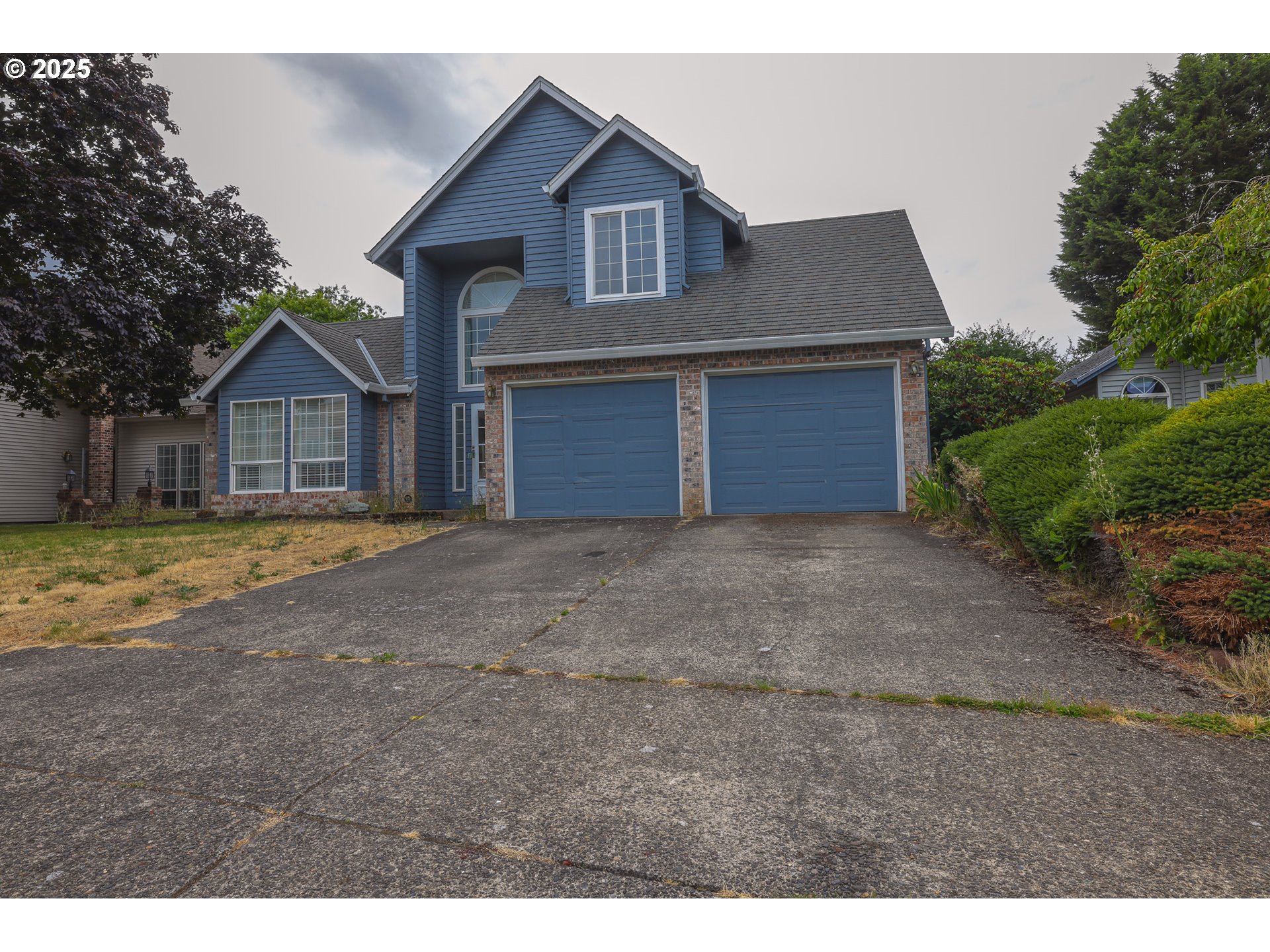 1708 SE SOLOMON LOOP
