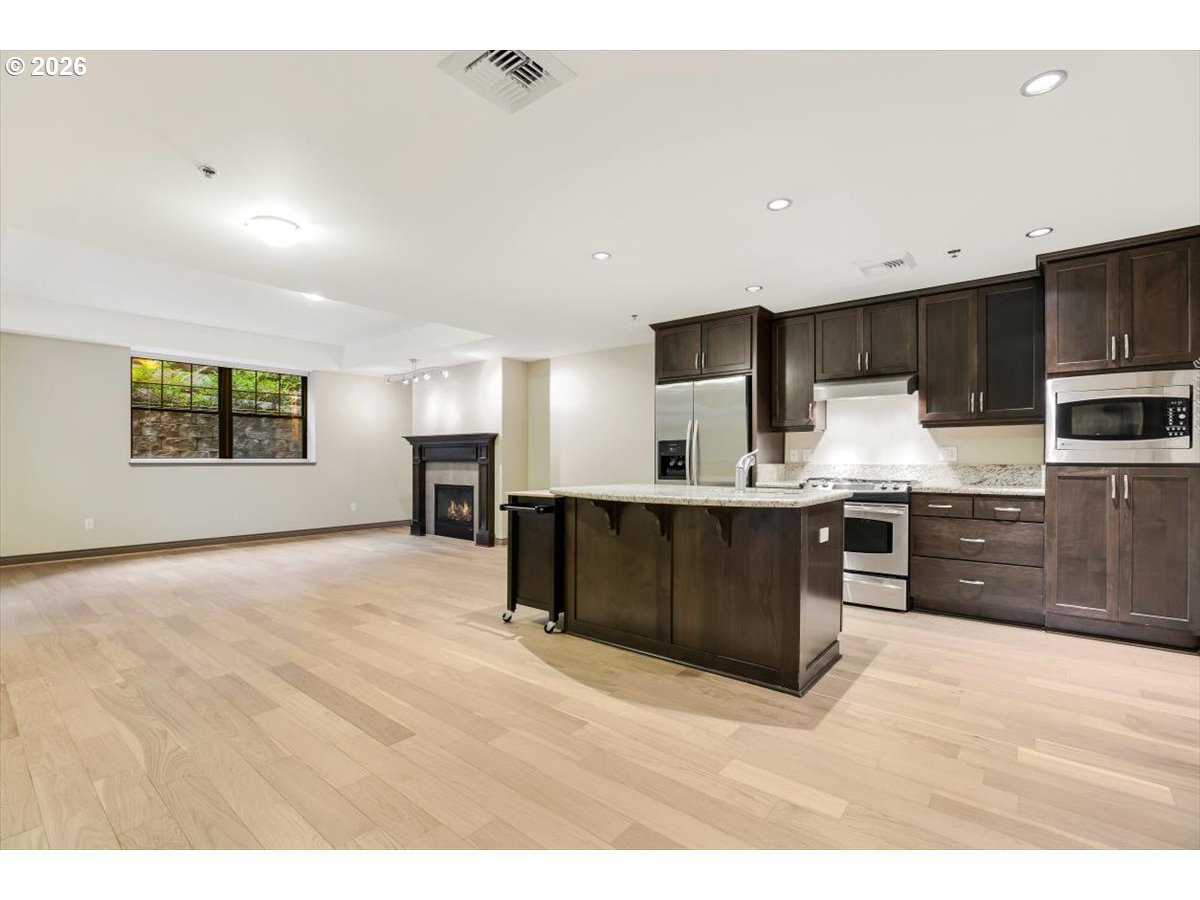 2454 NW WESTOVER RD 102