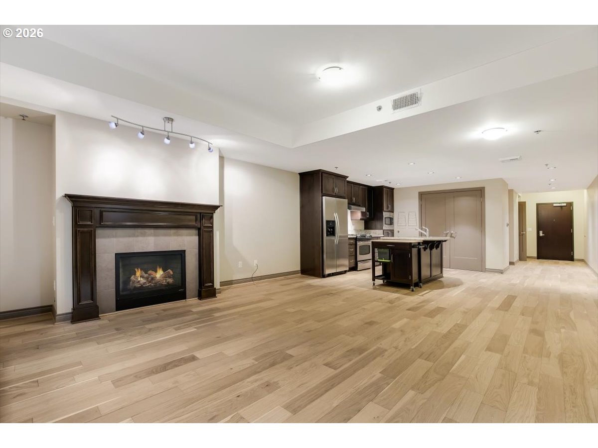 2454 NW WESTOVER RD 102
