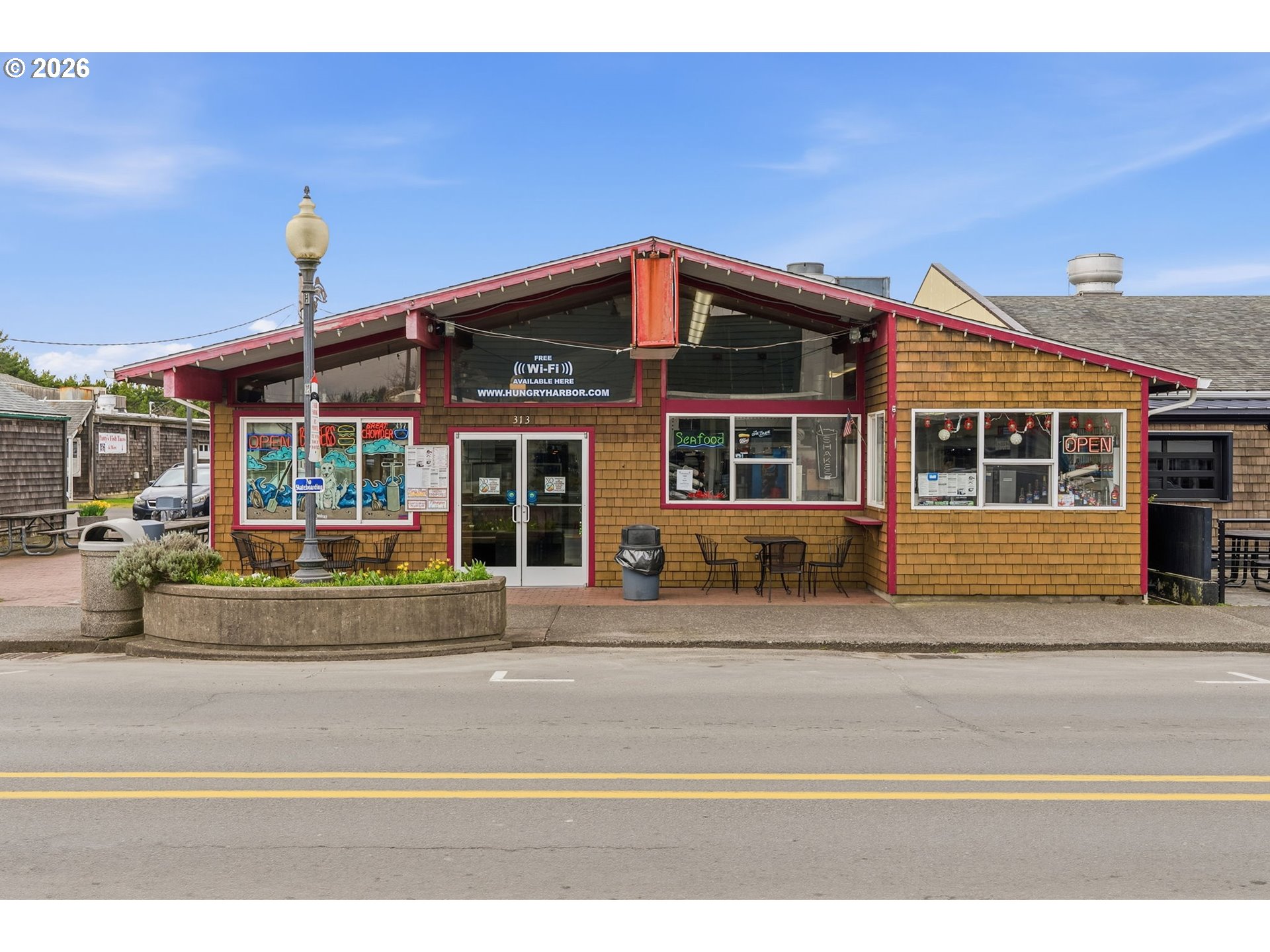 313 PACIFIC AVE