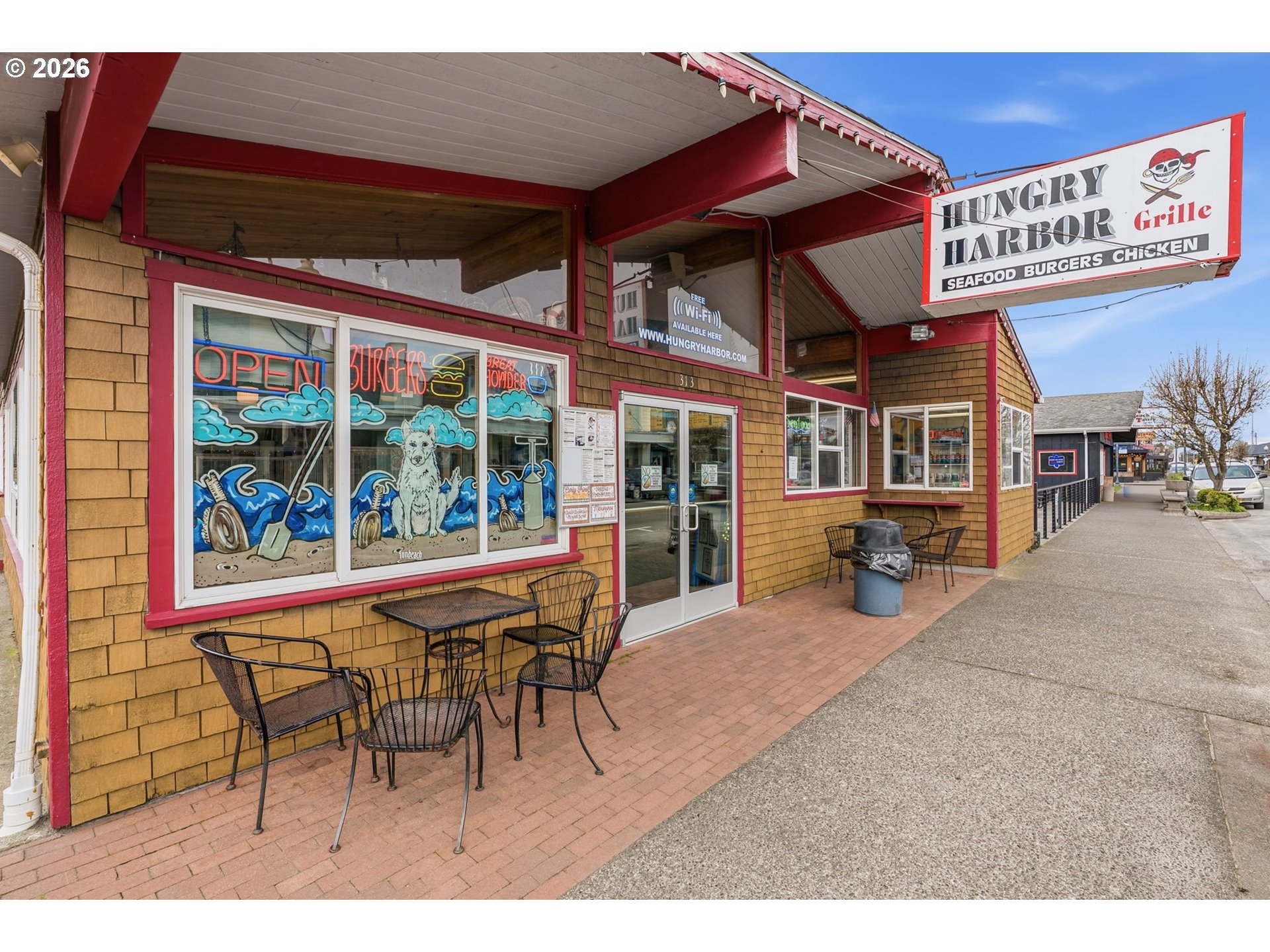 313 PACIFIC AVE