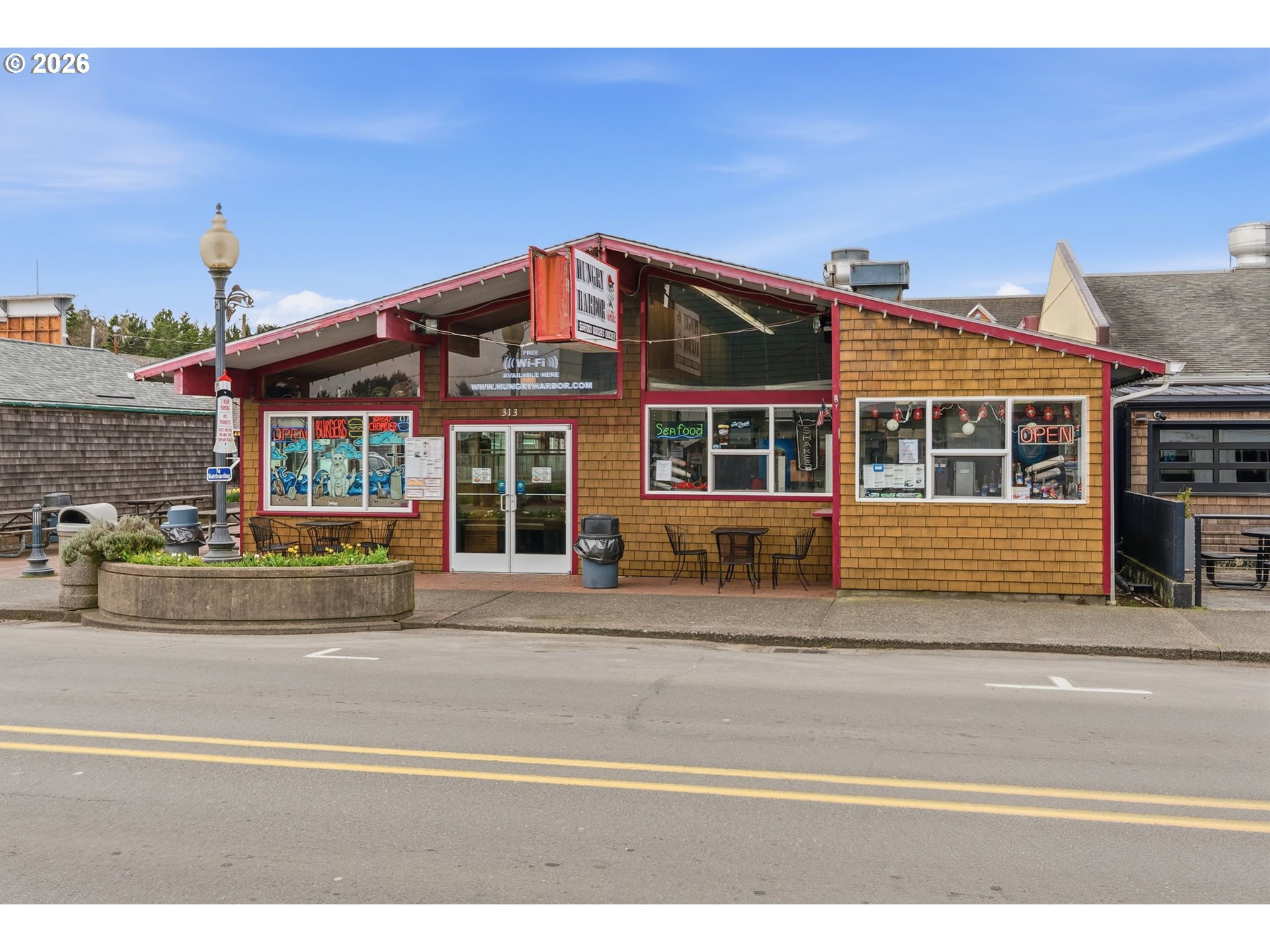 313 PACIFIC AVE