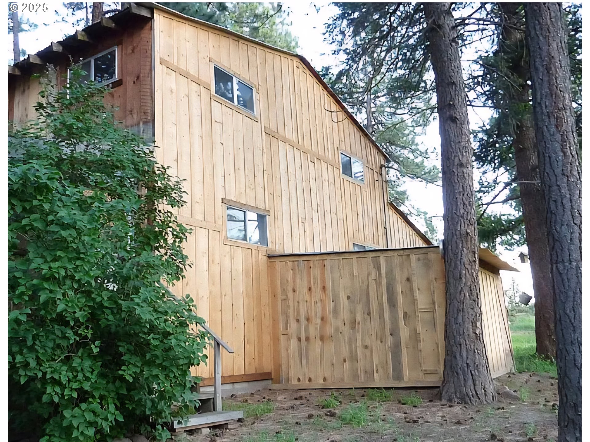 Photo 1 of 26 — 69443 WICKENS LN, Elgin, OR 97827