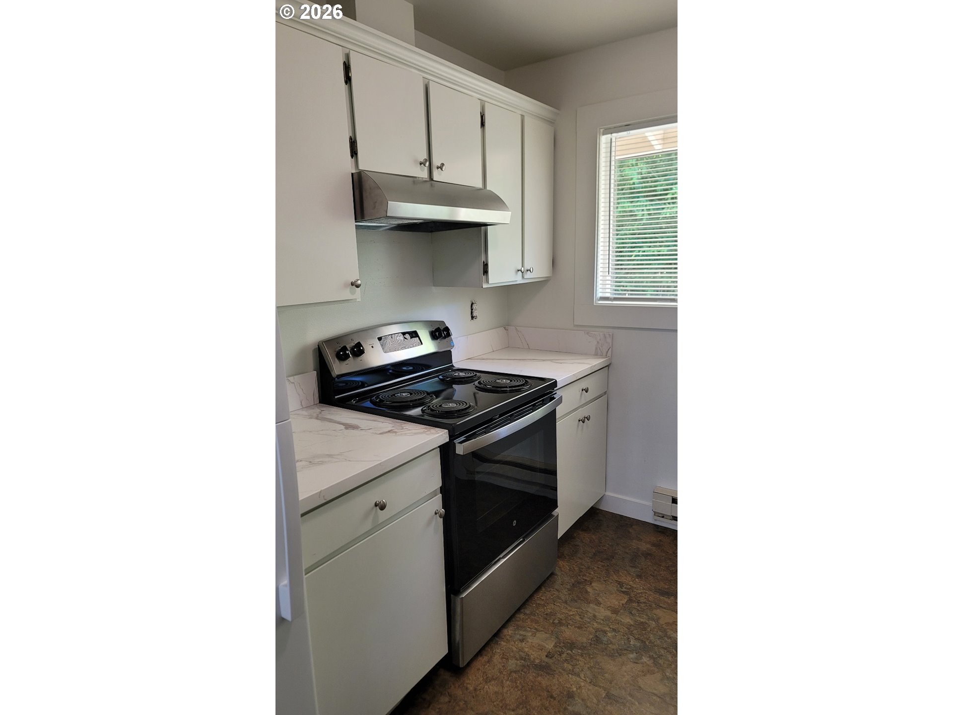 110 SE VISTA AVE