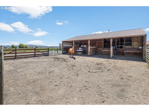 A home in Prineville