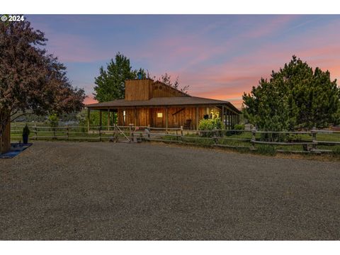 A home in Prineville