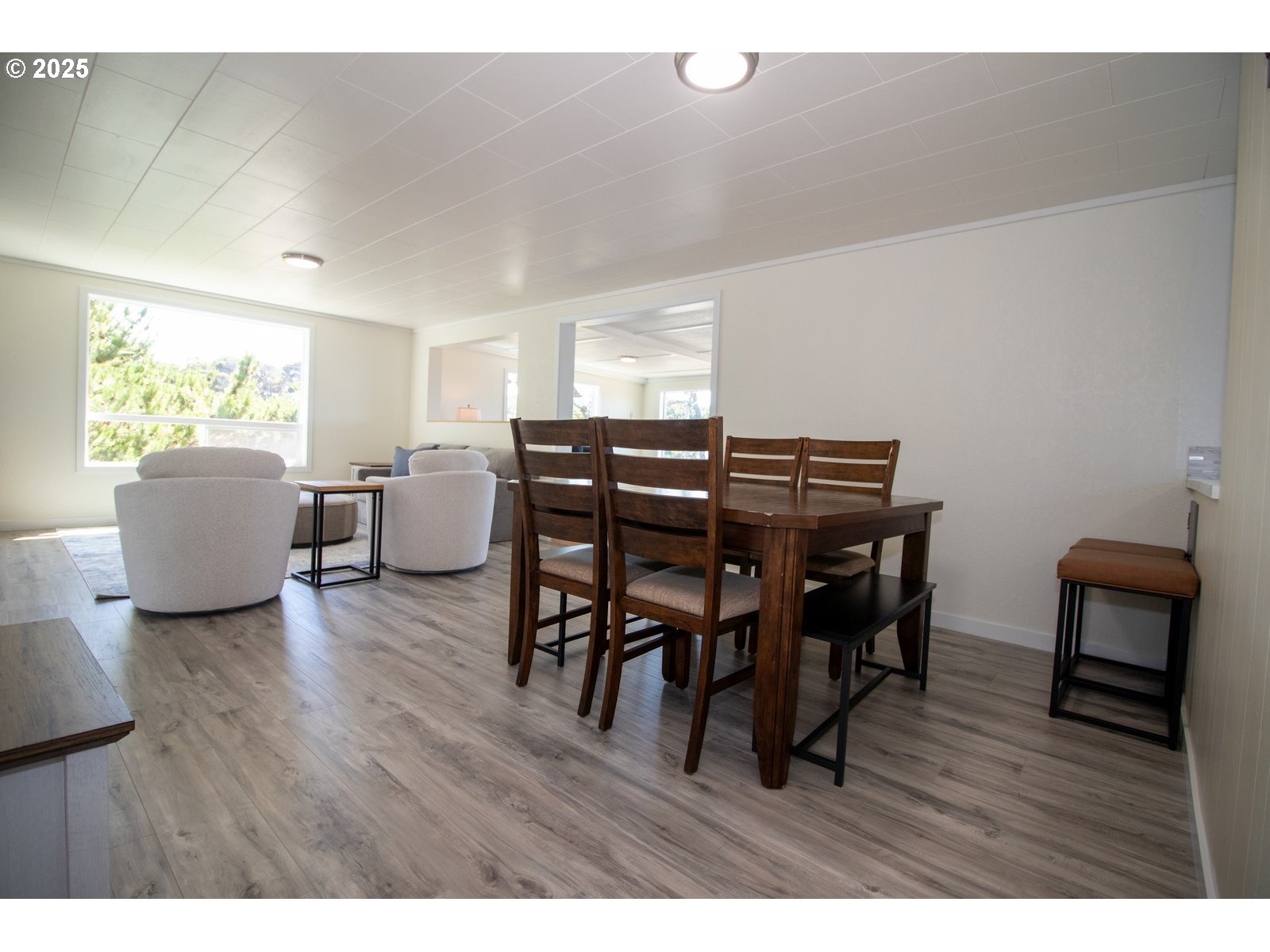 Florence, Oregon 97439, United States, 5 Bedrooms Bedrooms, ,3 BathroomsBathrooms,Residential,Active,257138