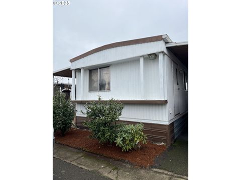 2901 E 2ND ST 126 Newberg OR 97132