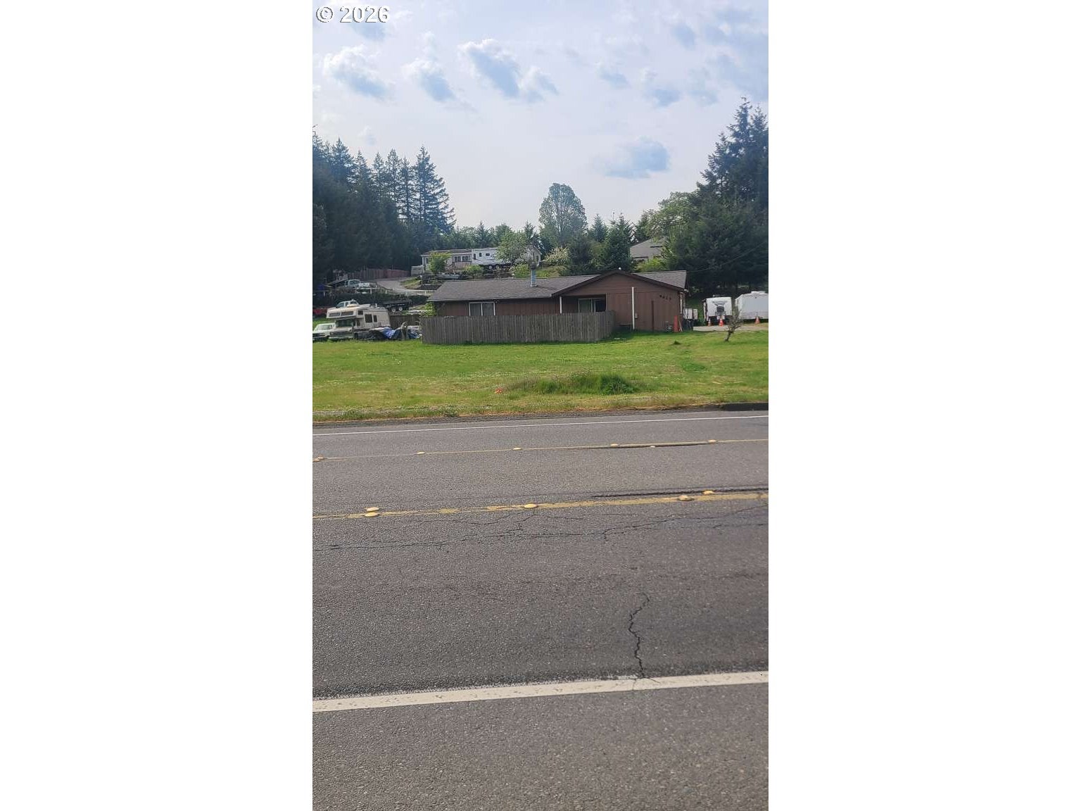 8623 Steilacoom RD SE