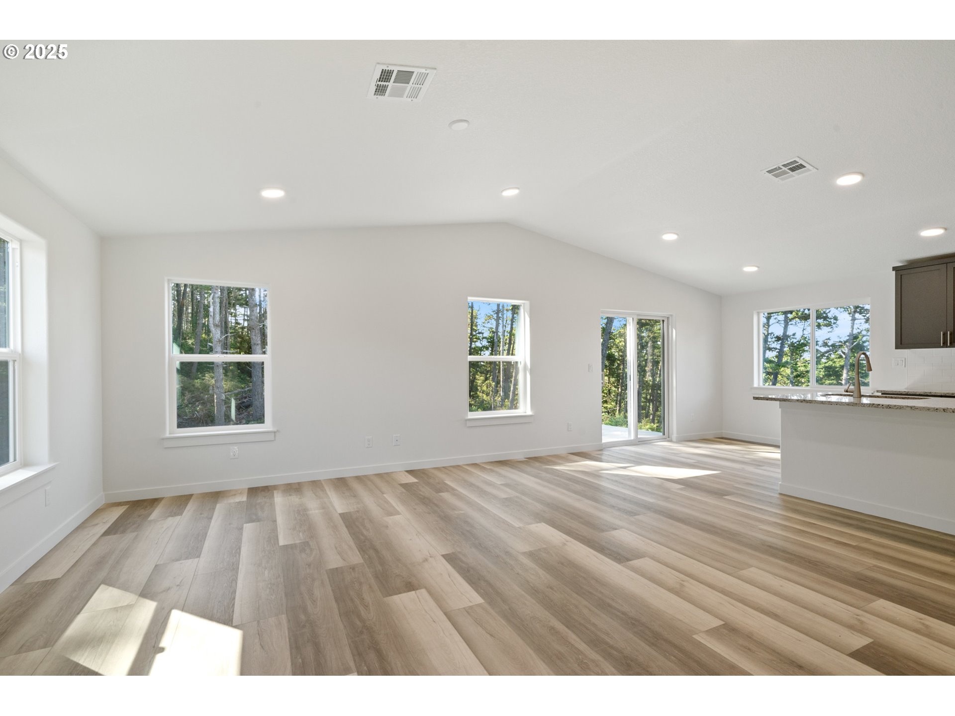 Oceanside, Oregon 97134, United States, 3 Bedrooms Bedrooms, ,3 BathroomsBathrooms,Residential,Active,117496