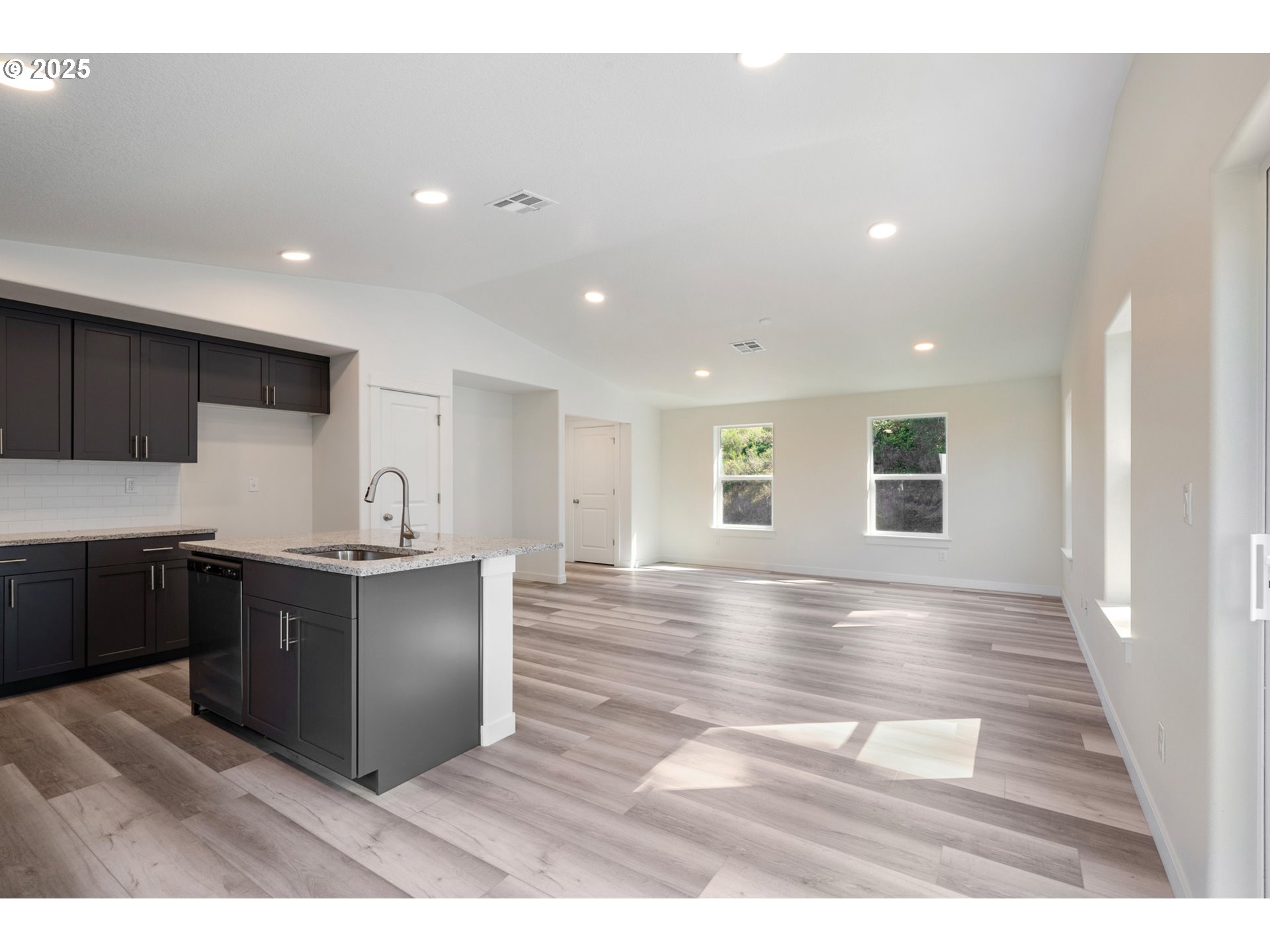 Oceanside, Oregon 97134, United States, 3 Bedrooms Bedrooms, ,3 BathroomsBathrooms,Residential,Active,117496