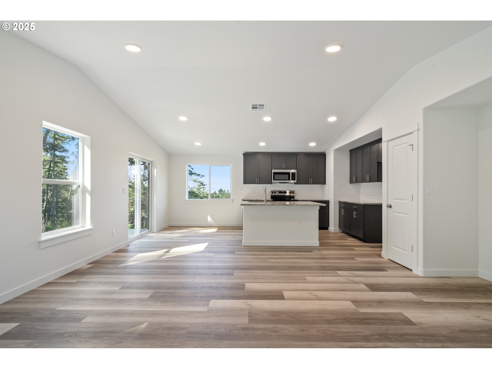 Oceanside, Oregon 97134, United States, 3 Bedrooms Bedrooms, ,3 BathroomsBathrooms,Residential,Active,117496