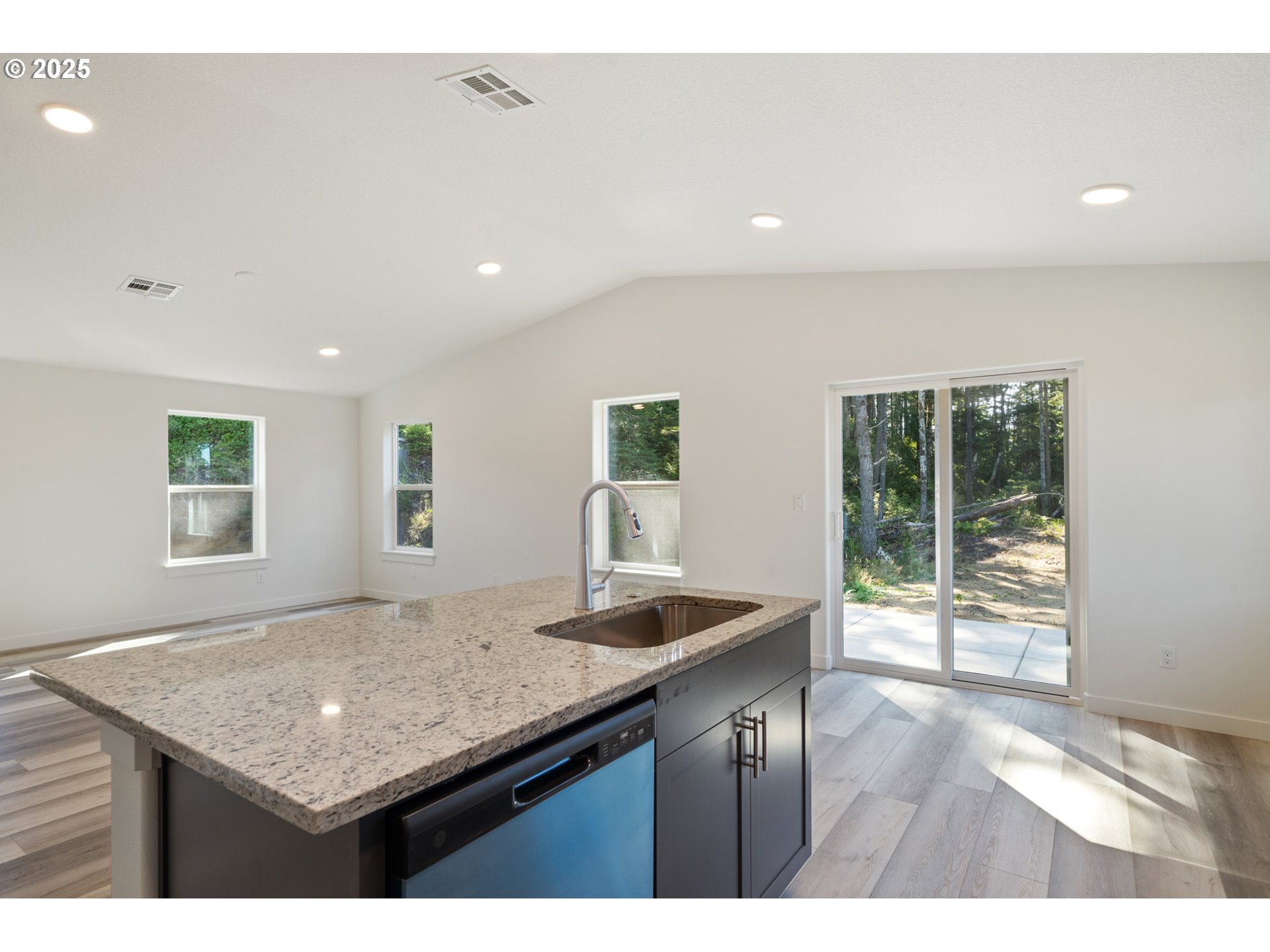 Oceanside, Oregon 97134, United States, 3 Bedrooms Bedrooms, ,3 BathroomsBathrooms,Residential,Active,117496