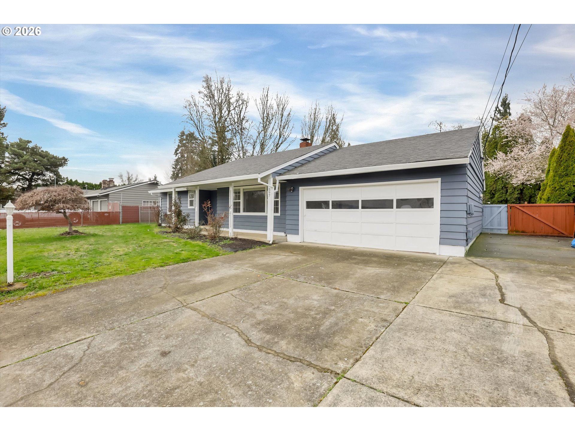 597 SE 13TH AVE