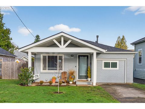 6047 SE RHONE ST Portland OR 97206