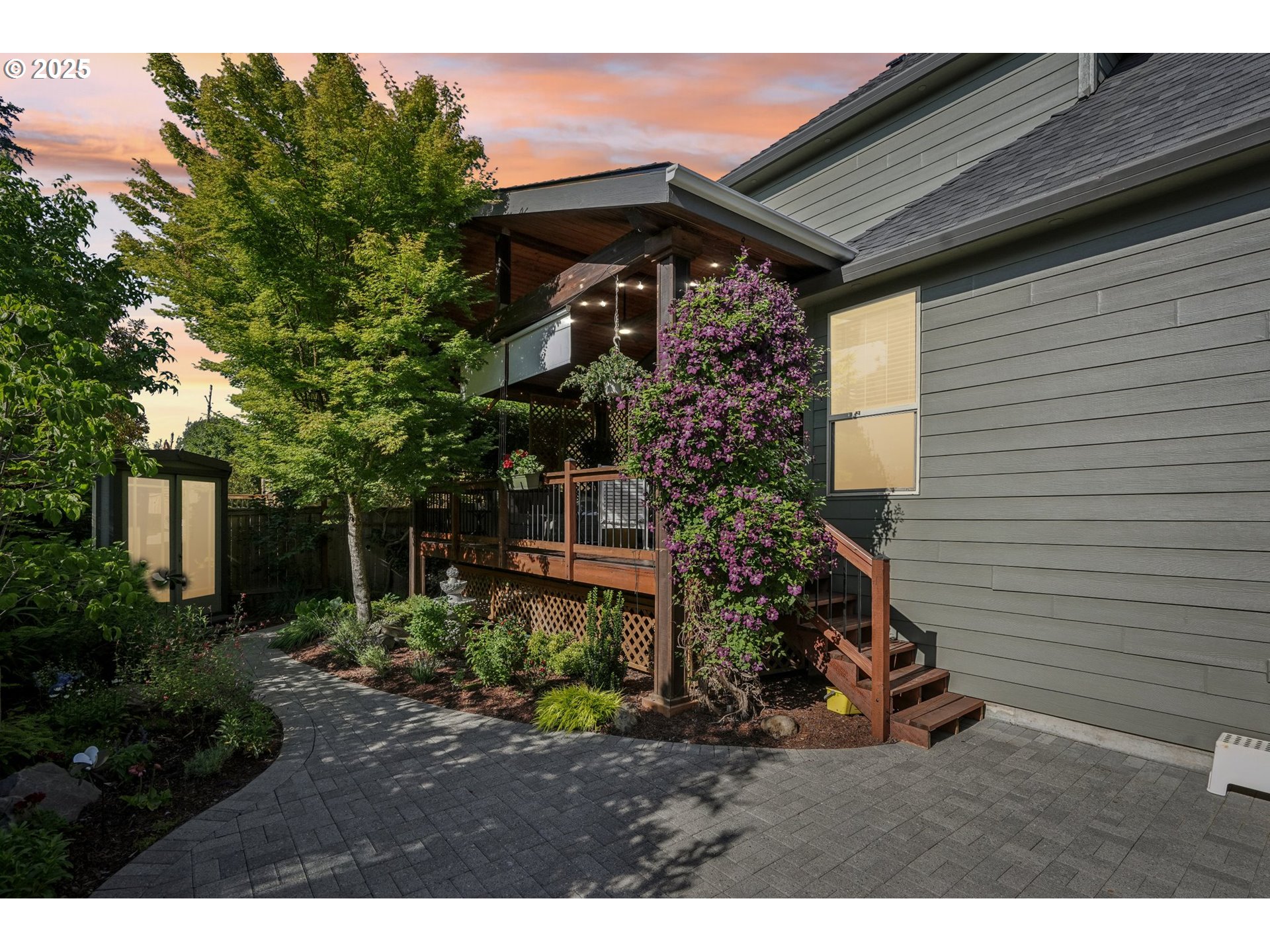 915 NE 36TH AVE