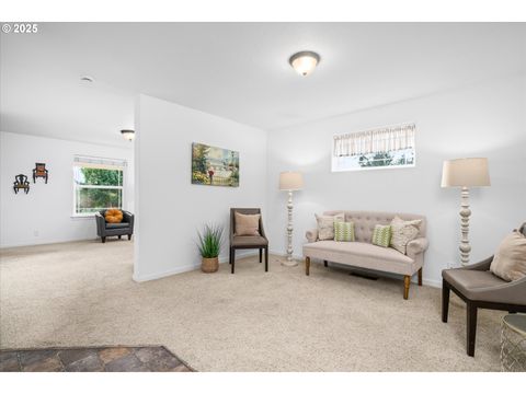 Tiny photo for 48489 Hiland Ranch Dr, Oakridge, OR 97463 (MLS # 223900724)