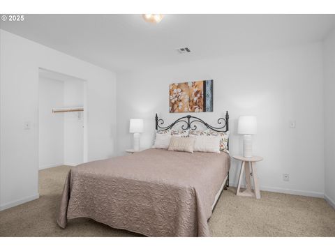 Tiny photo for 48489 Hiland Ranch Dr, Oakridge, OR 97463 (MLS # 223900724)