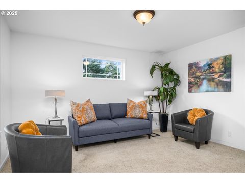 Tiny photo for 48489 Hiland Ranch Dr, Oakridge, OR 97463 (MLS # 223900724)