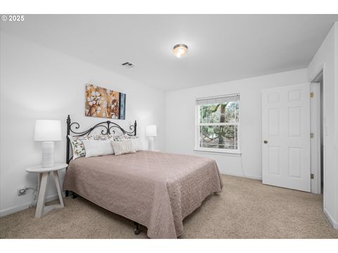 Tiny photo for 48489 Hiland Ranch Dr, Oakridge, OR 97463 (MLS # 223900724)