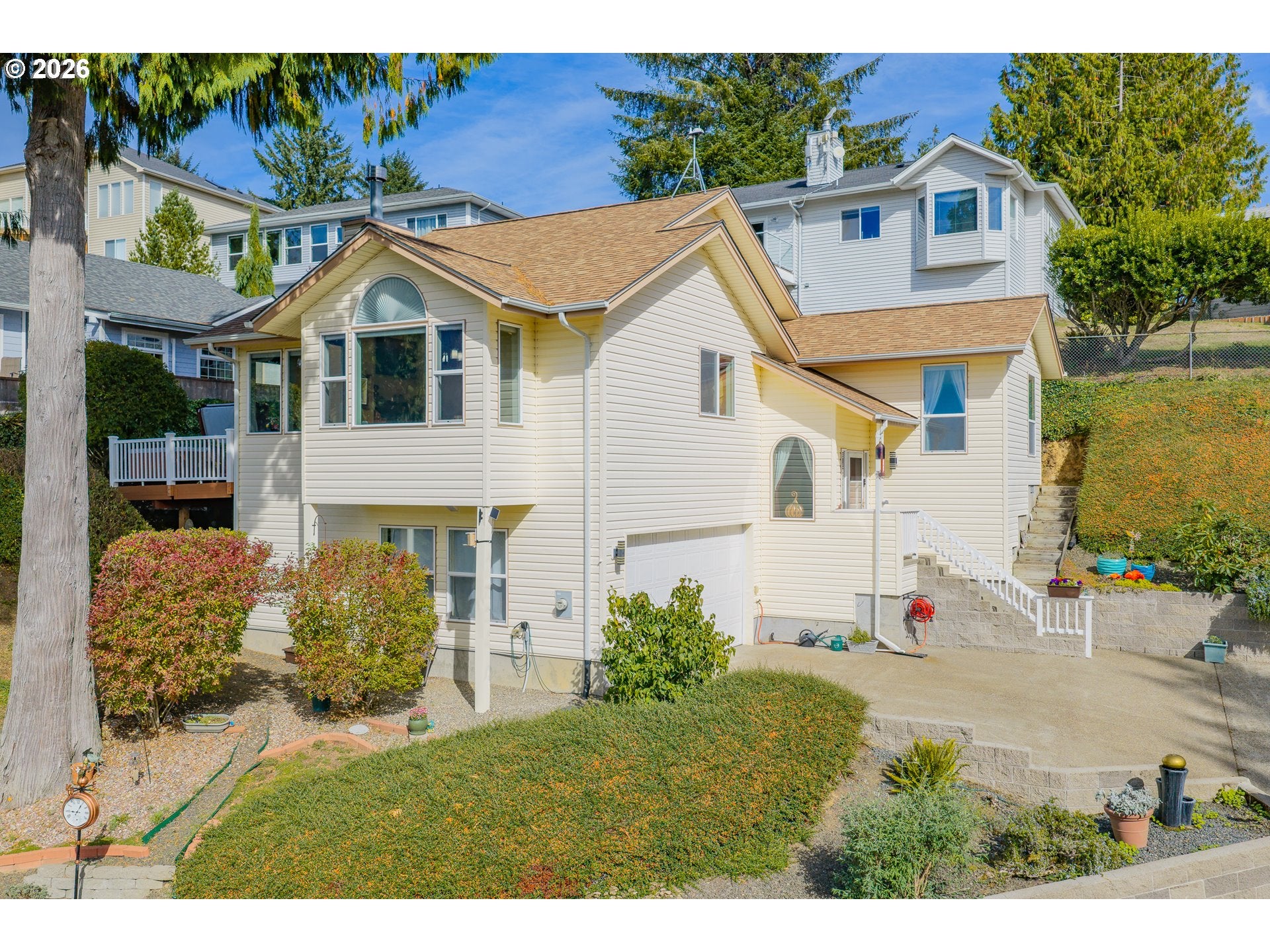 3520 OCEAN VIEW DR