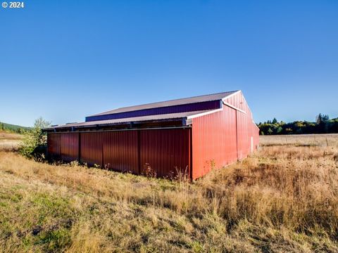 A home in Vernonia