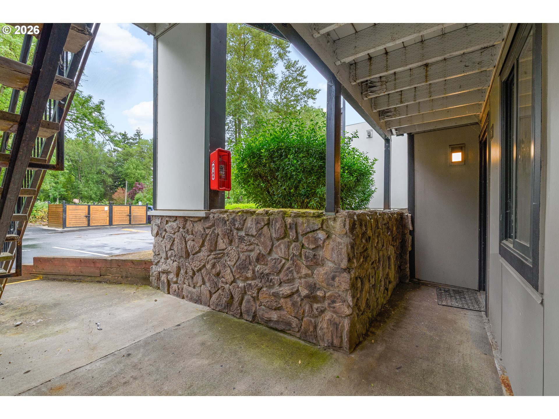 14095 SW WALKER RD 95
