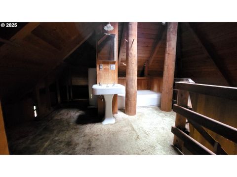 Tiny photo for 82147 Lost Valley Ln, Dexter, OR 97431 (MLS # 409232615)
