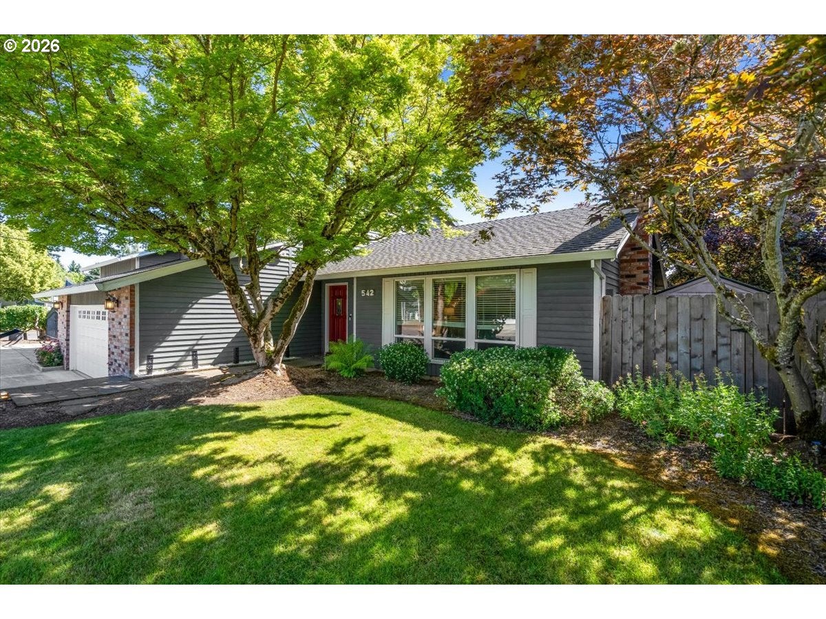 542 NE 14TH AVE