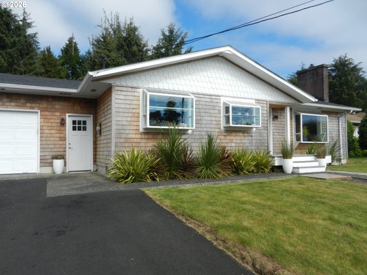 1844 NE CRESTVIEW PL, NEWPORT, OR 97365 - Image 768e2ee57a81f26d5e5b2fdb817d1249/109699901