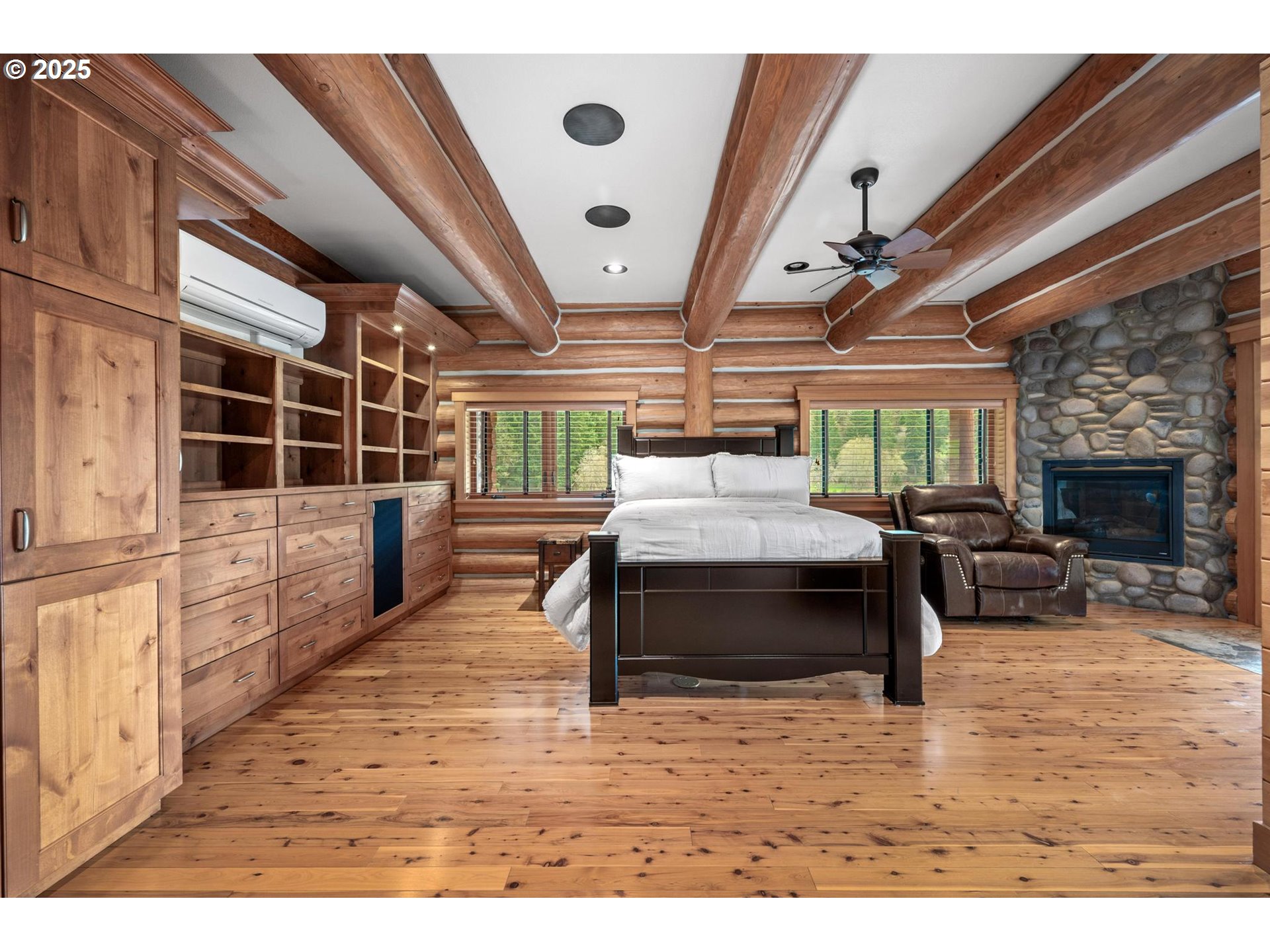 St Helens, Oregon 97051, United States, 4 Bedrooms Bedrooms, ,6 BathroomsBathrooms,Residential,Active,108789