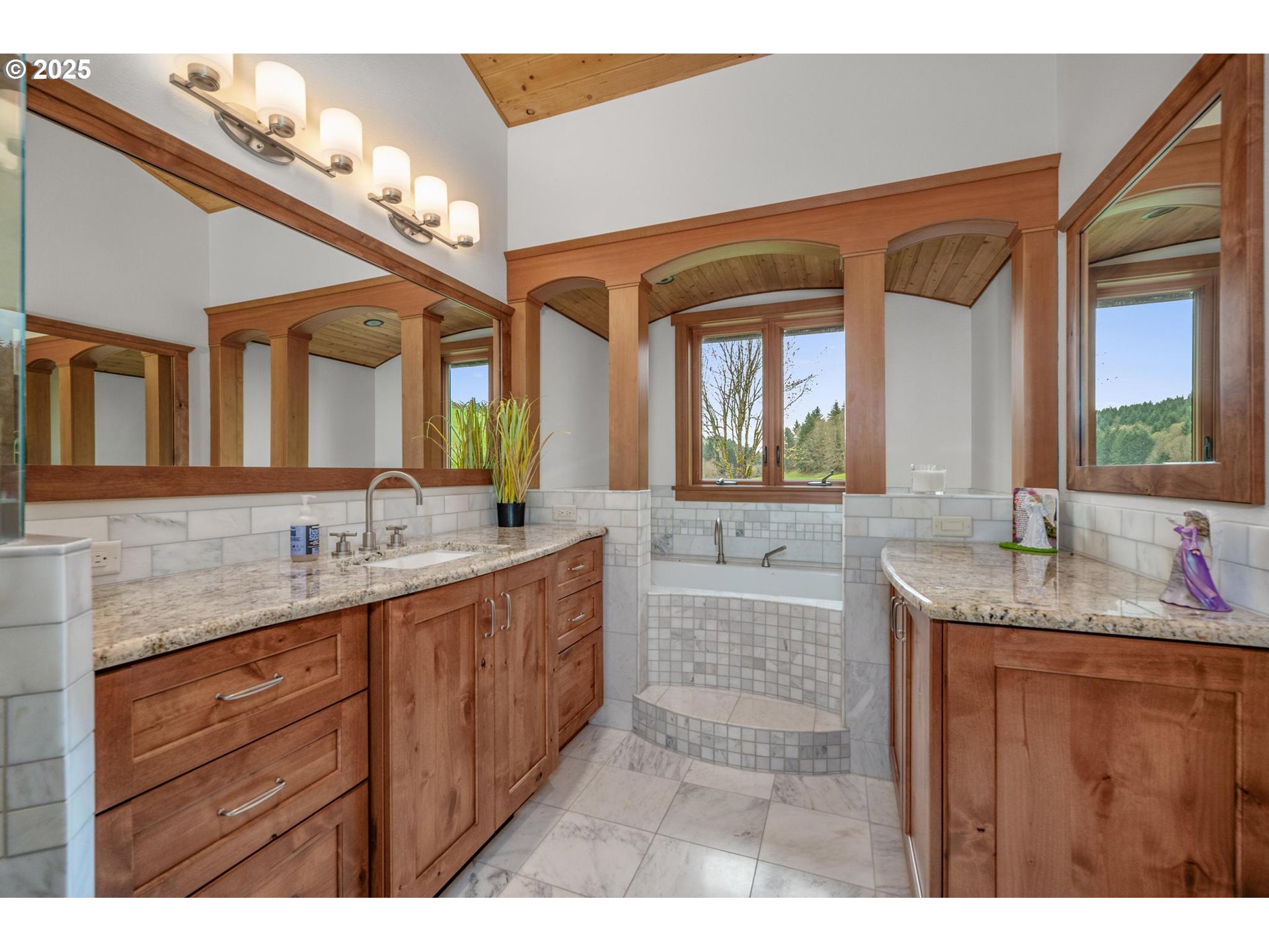 St Helens, Oregon 97051, United States, 4 Bedrooms Bedrooms, ,6 BathroomsBathrooms,Residential,Active,108789