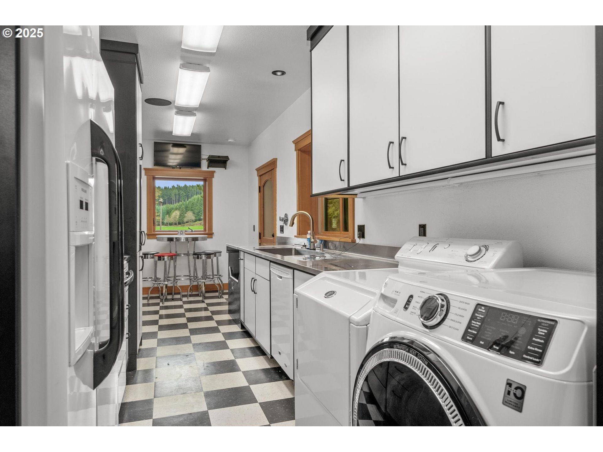 St Helens, Oregon 97051, United States, 4 Bedrooms Bedrooms, ,6 BathroomsBathrooms,Residential,Active,108789