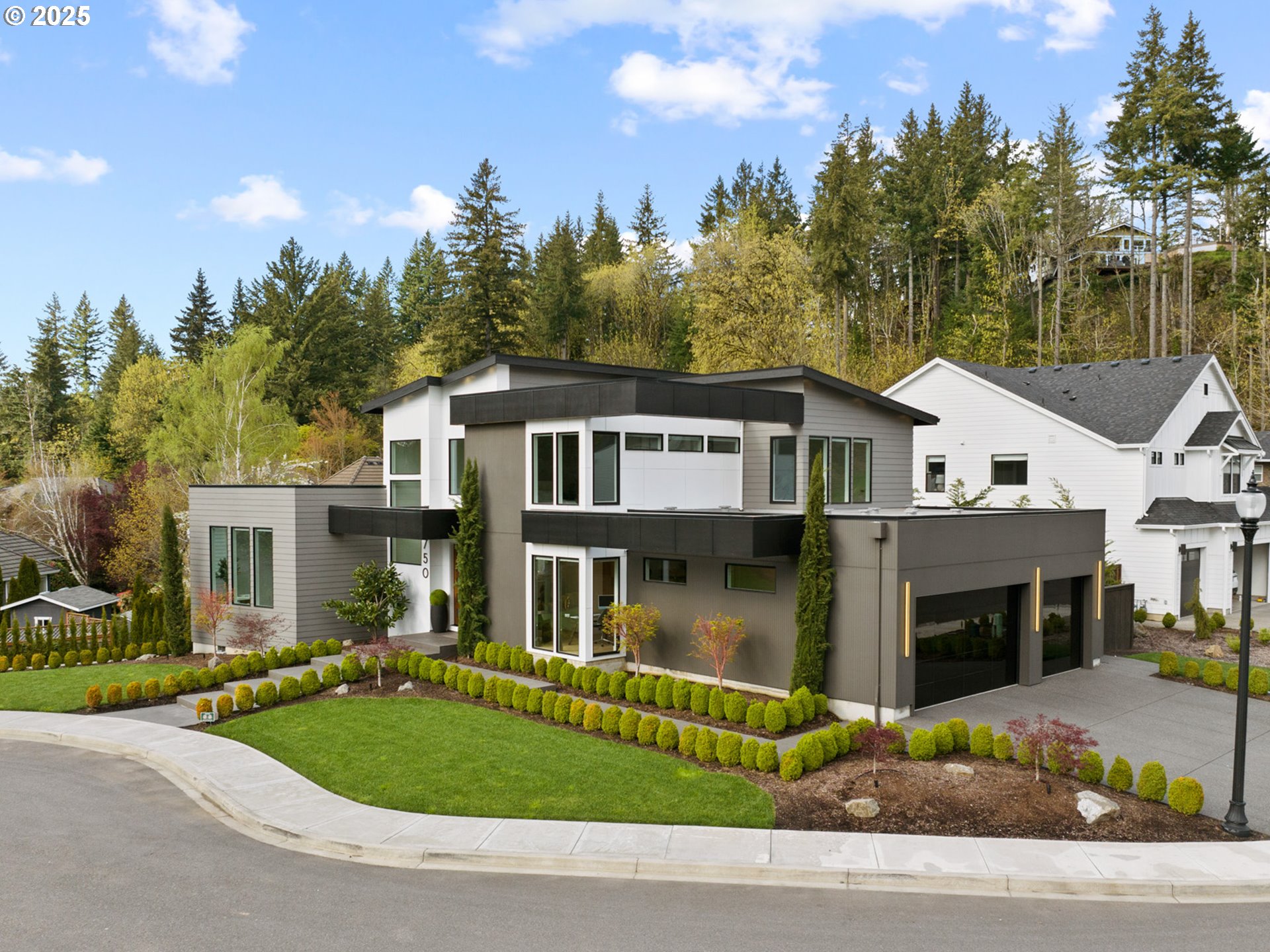 750 NE PROVINCE CT