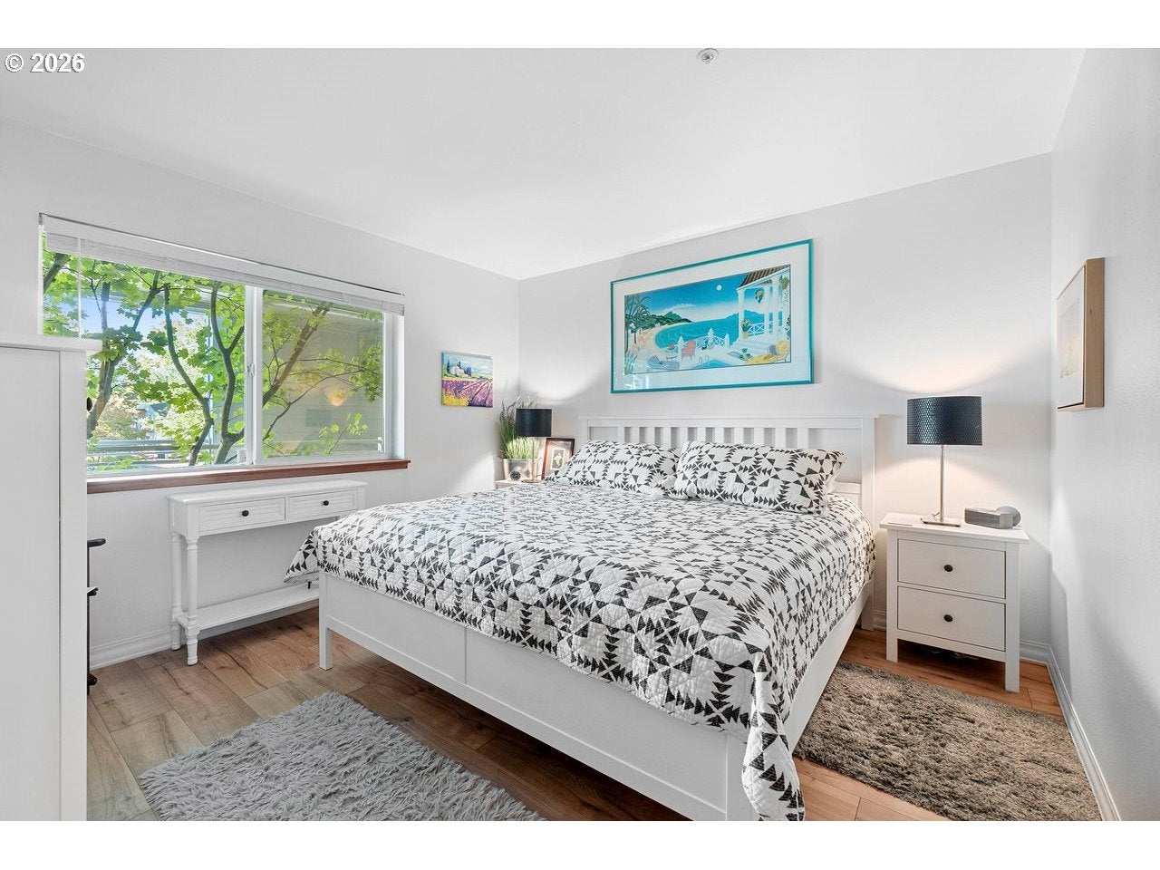 303 N HAYDEN BAY DR
