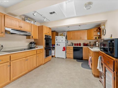 Tiny photo for 84115 N Enterprise Rd, Pleasant Hill, OR 97455 (MLS # 511986656)
