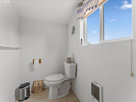 Tiny photo for 84115 N Enterprise Rd, Pleasant Hill, OR 97455 (MLS # 511986656)