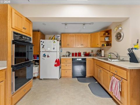 Tiny photo for 84115 N Enterprise Rd, Pleasant Hill, OR 97455 (MLS # 511986656)