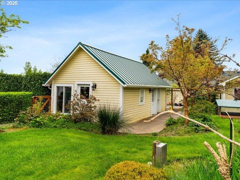Tiny photo for 84115 N Enterprise Rd, Pleasant Hill, OR 97455 (MLS # 511986656)