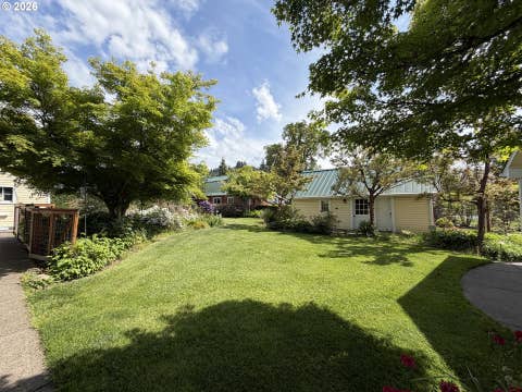 Tiny photo for 84115 N Enterprise Rd, Pleasant Hill, OR 97455 (MLS # 511986656)