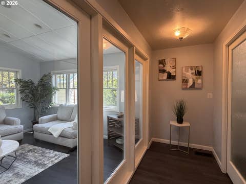 Tiny photo for 84115 N Enterprise Rd, Pleasant Hill, OR 97455 (MLS # 511986656)