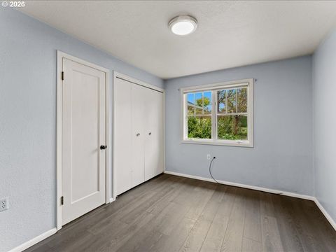 Tiny photo for 84115 N Enterprise Rd, Pleasant Hill, OR 97455 (MLS # 511986656)