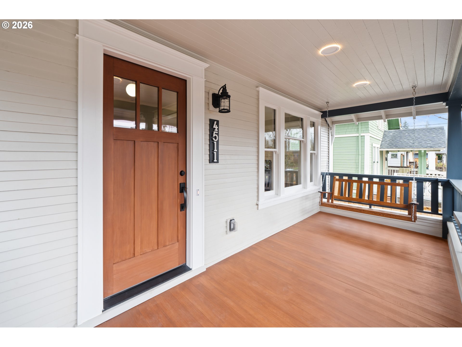 4511 N COMMERCIAL AVE