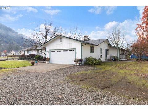 A home in Roseburg