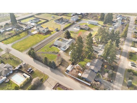 A home in Roseburg