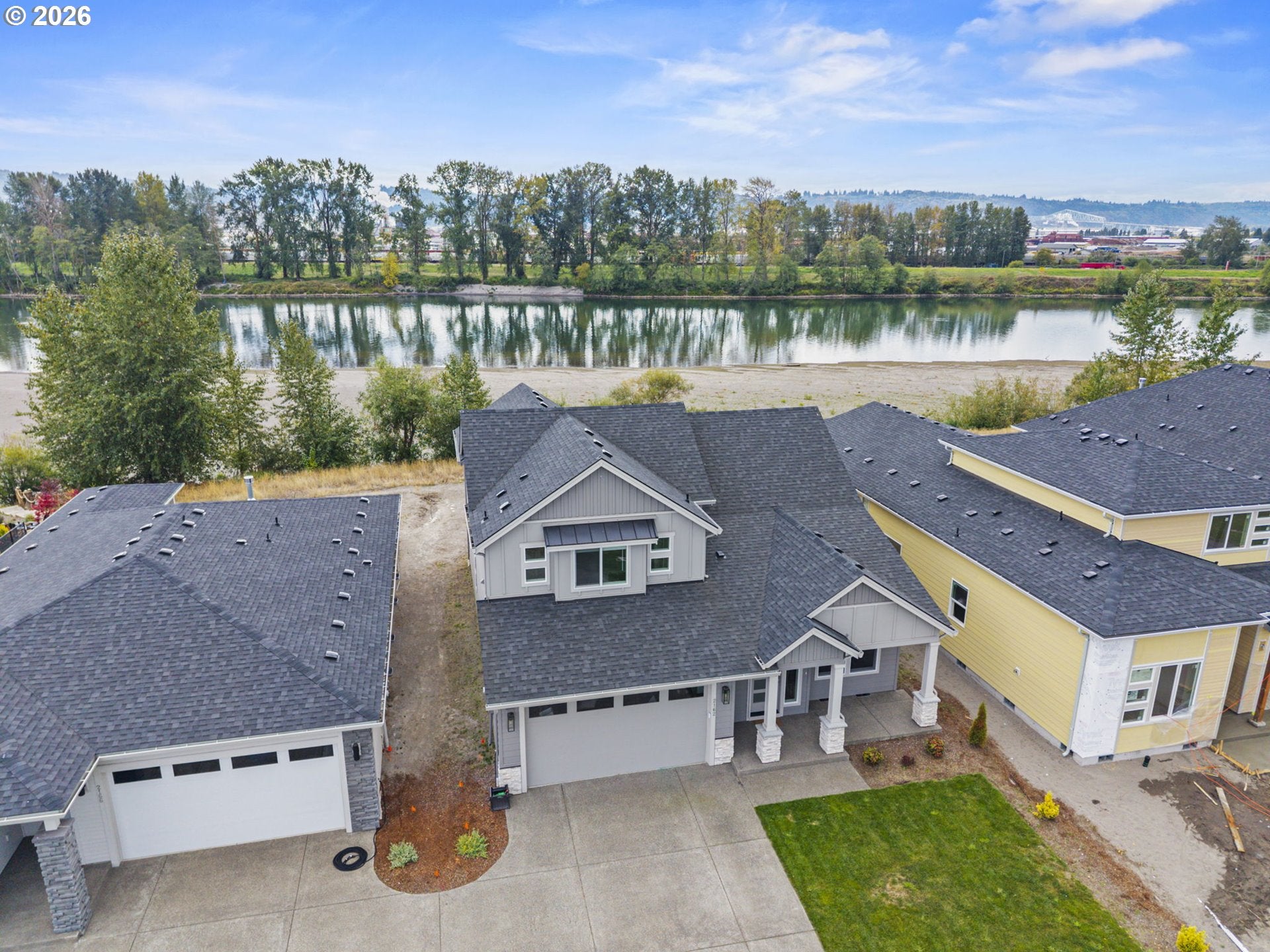 2162 S RIVER RD