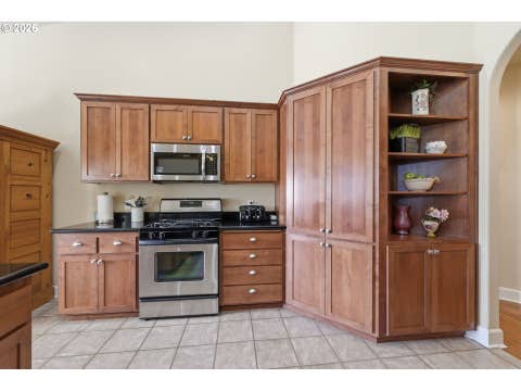 Tiny photo for 478 Pebble Beach Dr, Creswell, OR 97426 (MLS # 701466562)