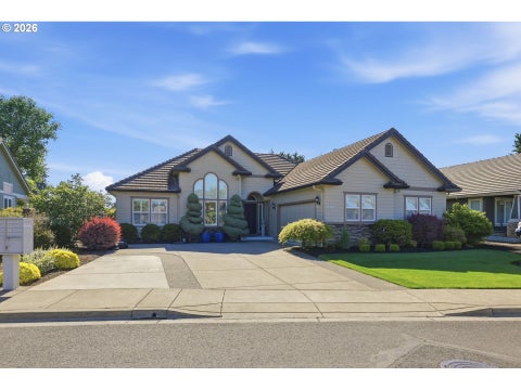 Photo of 478 Pebble Beach Dr, Creswell, OR 97426 (MLS # 701466562)